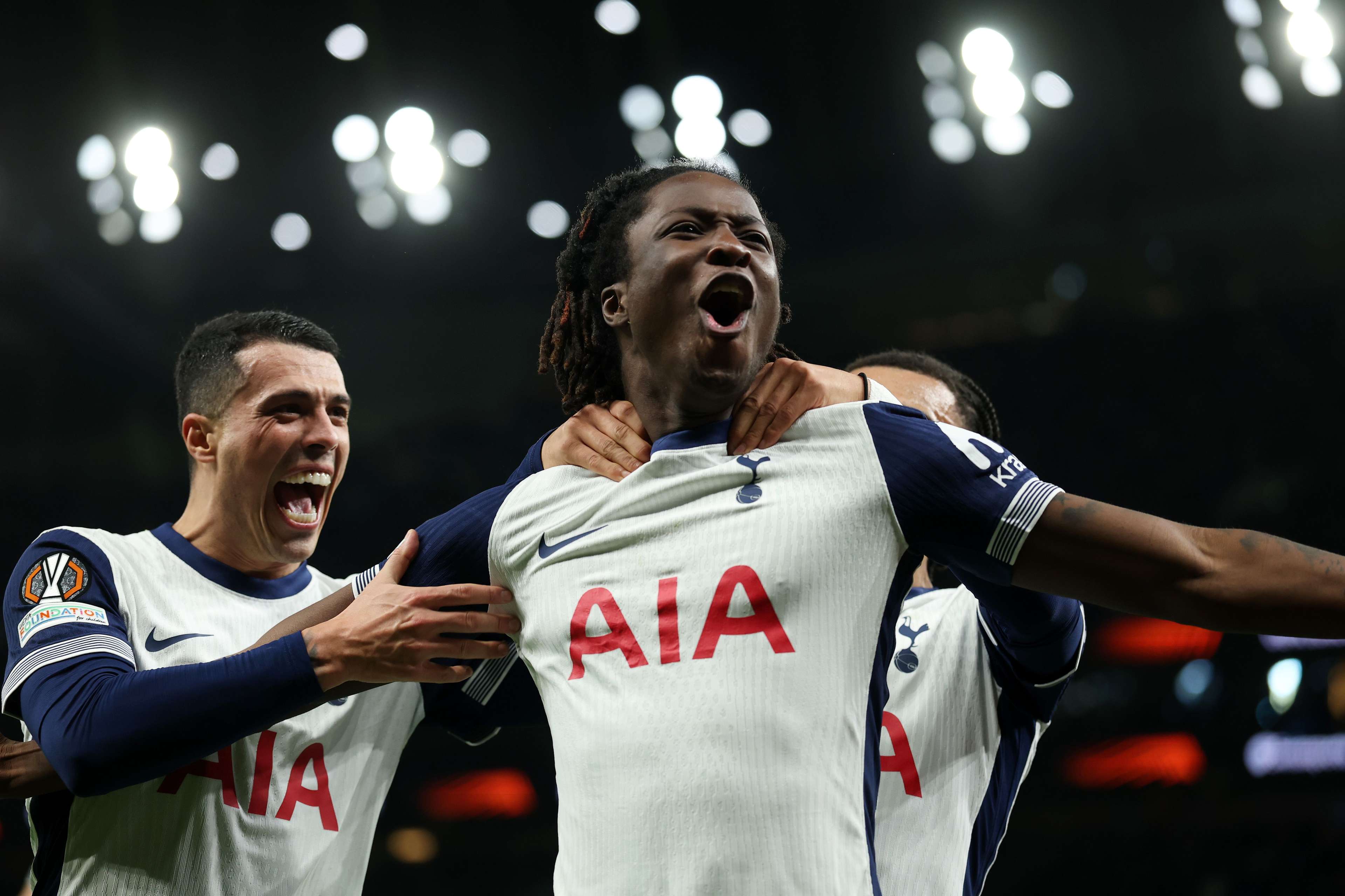 拉格尔的助 拉格尔的助